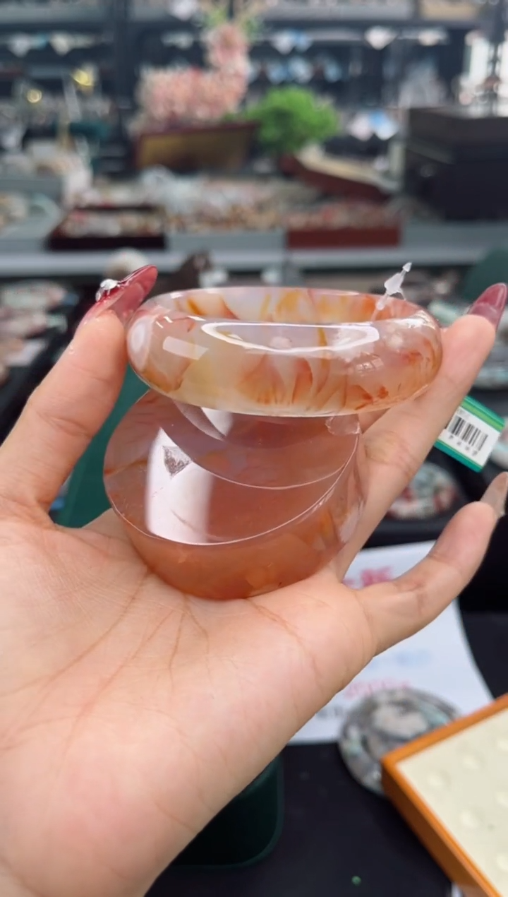 【闪购商品】石英质玉手镯未镶嵌61圈口（赠品镯心）2S9352