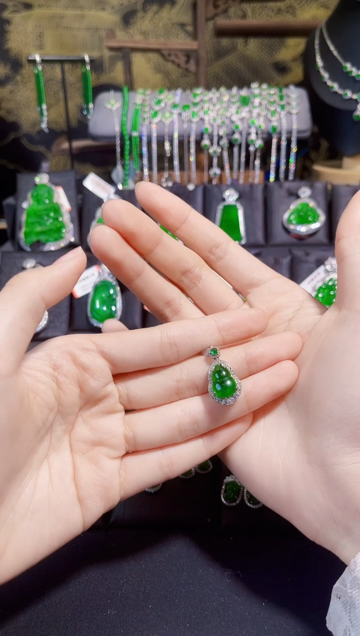 【闪购商品】翡翠颈饰银S925镶嵌吊坠