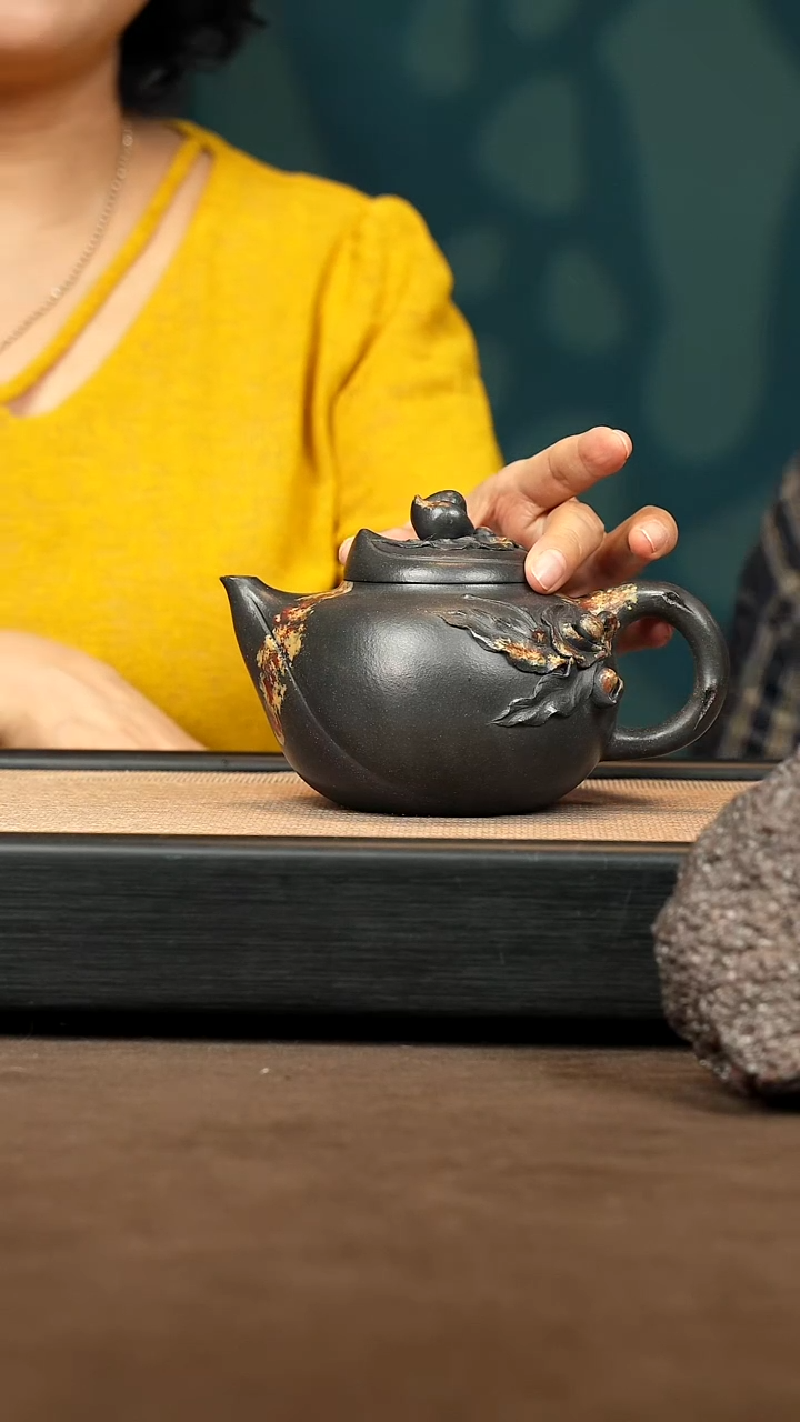 茶壶紫砂【P004】寿桃 ZLM