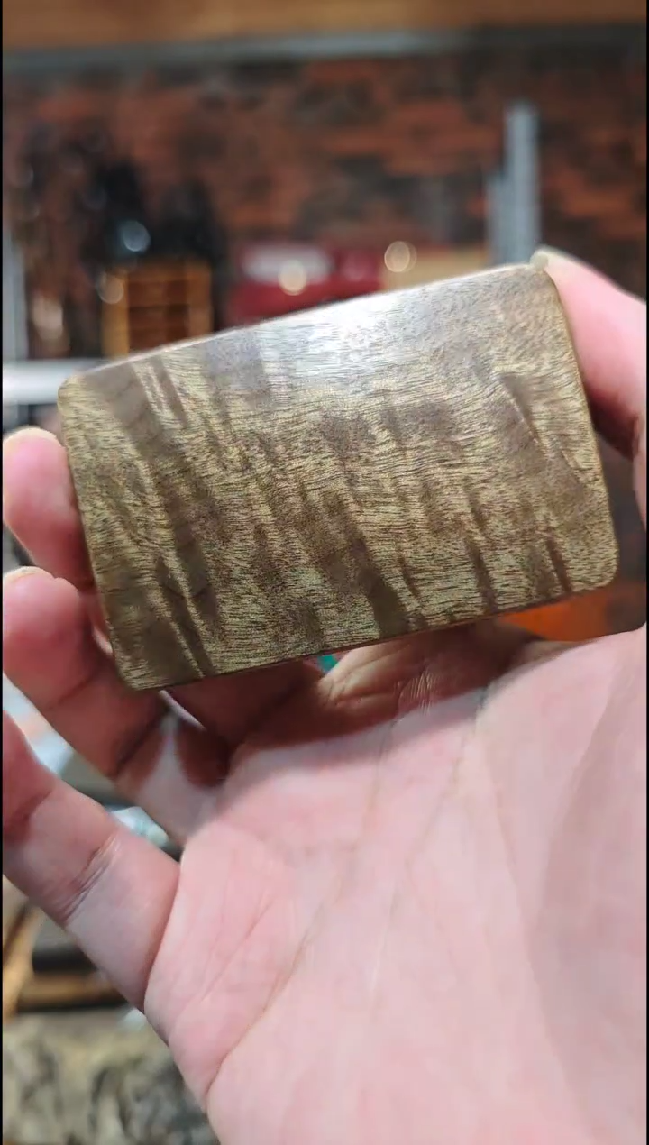 金丝楠无事牌手把件