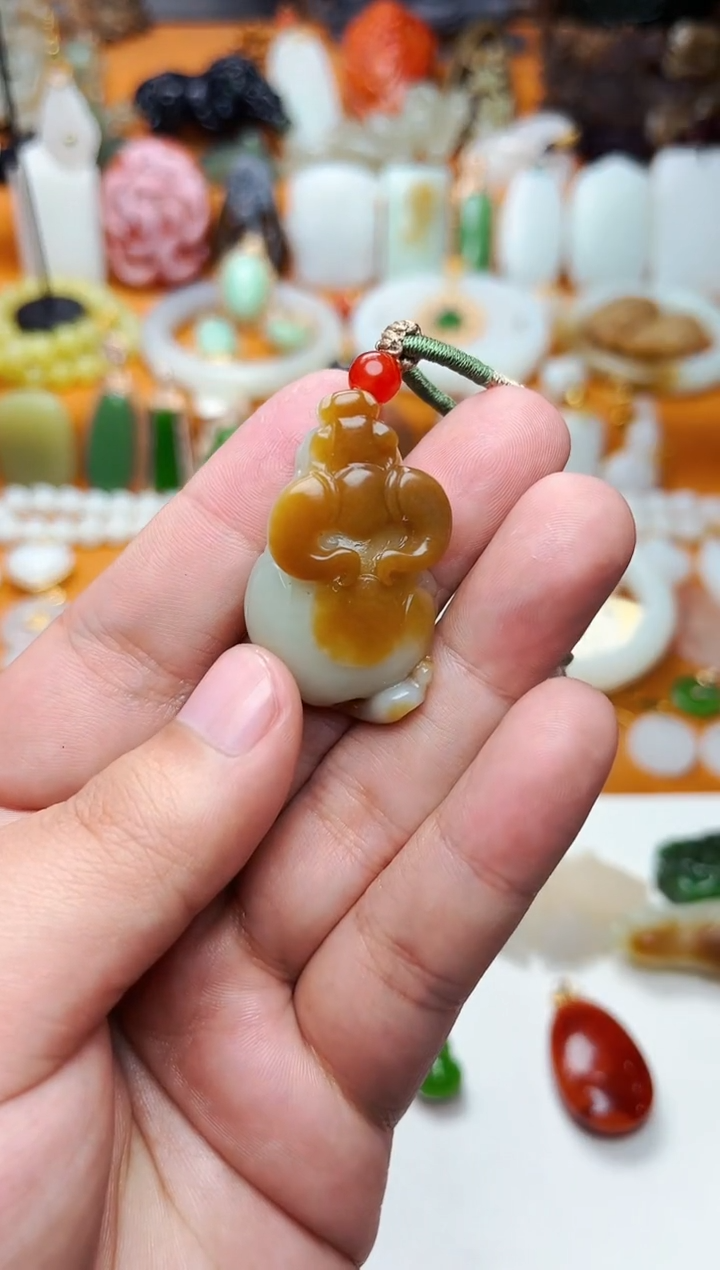 【闪购商品】和田玉颈饰未镶嵌牛01