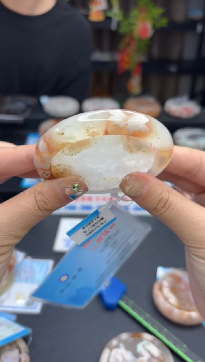 【闪购商品】石英质玉手镯未镶嵌2241（59圈赠送镯心）