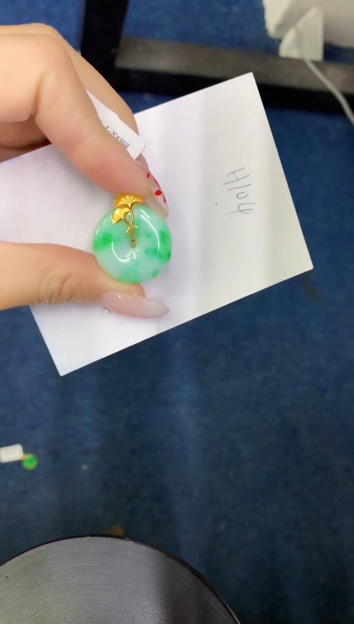 【闪购商品】翡翠颈饰18K金镶嵌000000000000