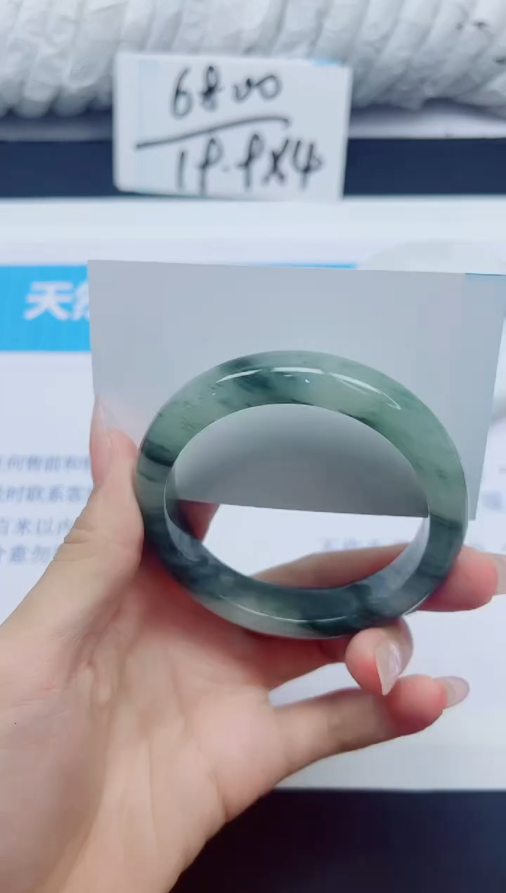 石英质玉手镯未镶嵌162/56.2