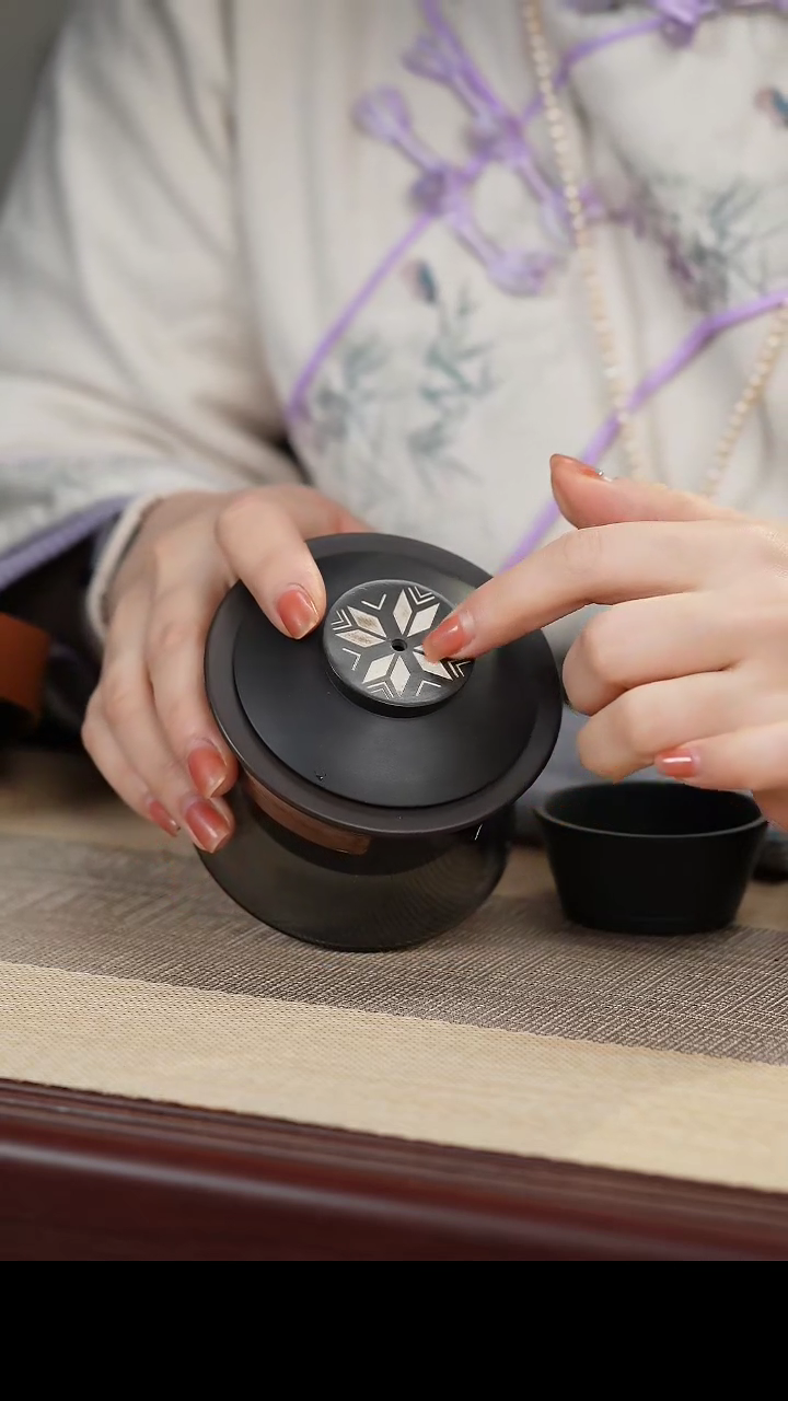 【闪购商品】一壶两杯旅行套装坭兴陶