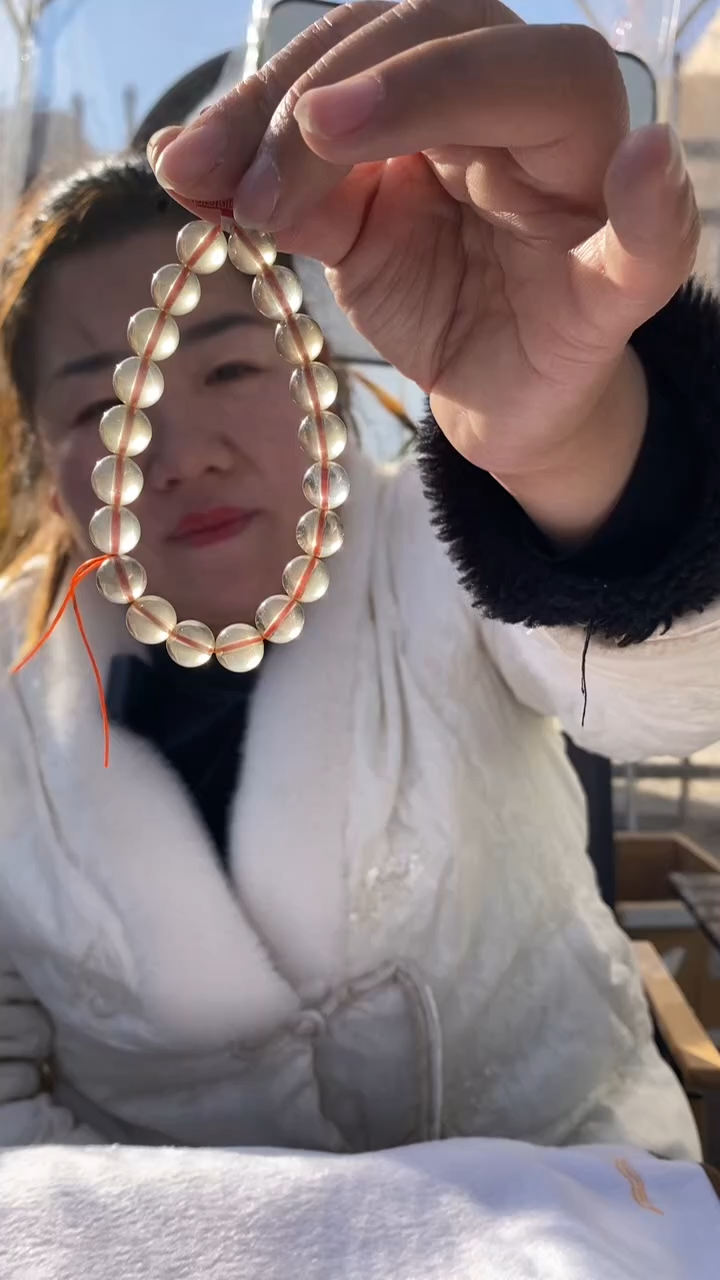 【闪购商品】水晶手串未镶嵌黄水晶9.5m串D244