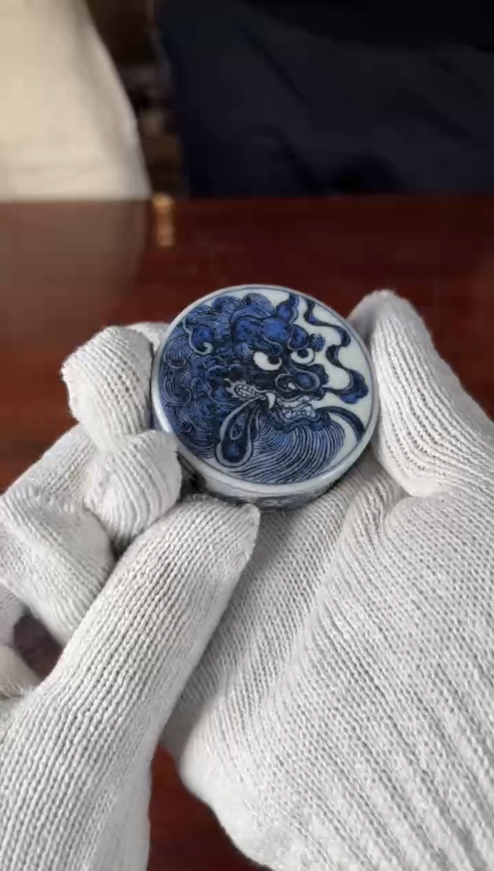 杯搏泥幻化元青花狮子盖置