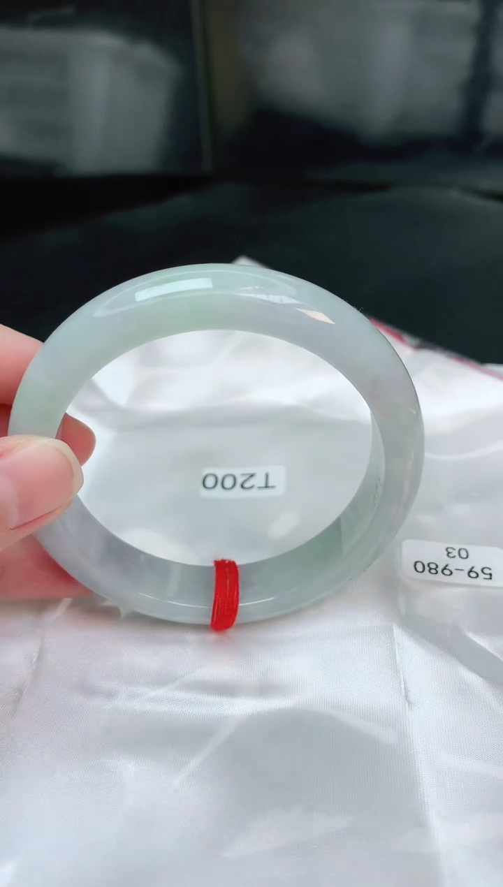 【闪购商品】翡翠手镯未镶嵌缅甸天然A货翡翠手镯