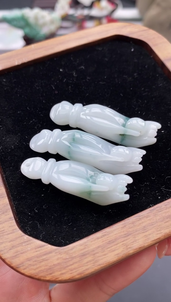 【闪购商品】翡翠颈饰未镶嵌天然缅甸A货翡翠随机发一件
