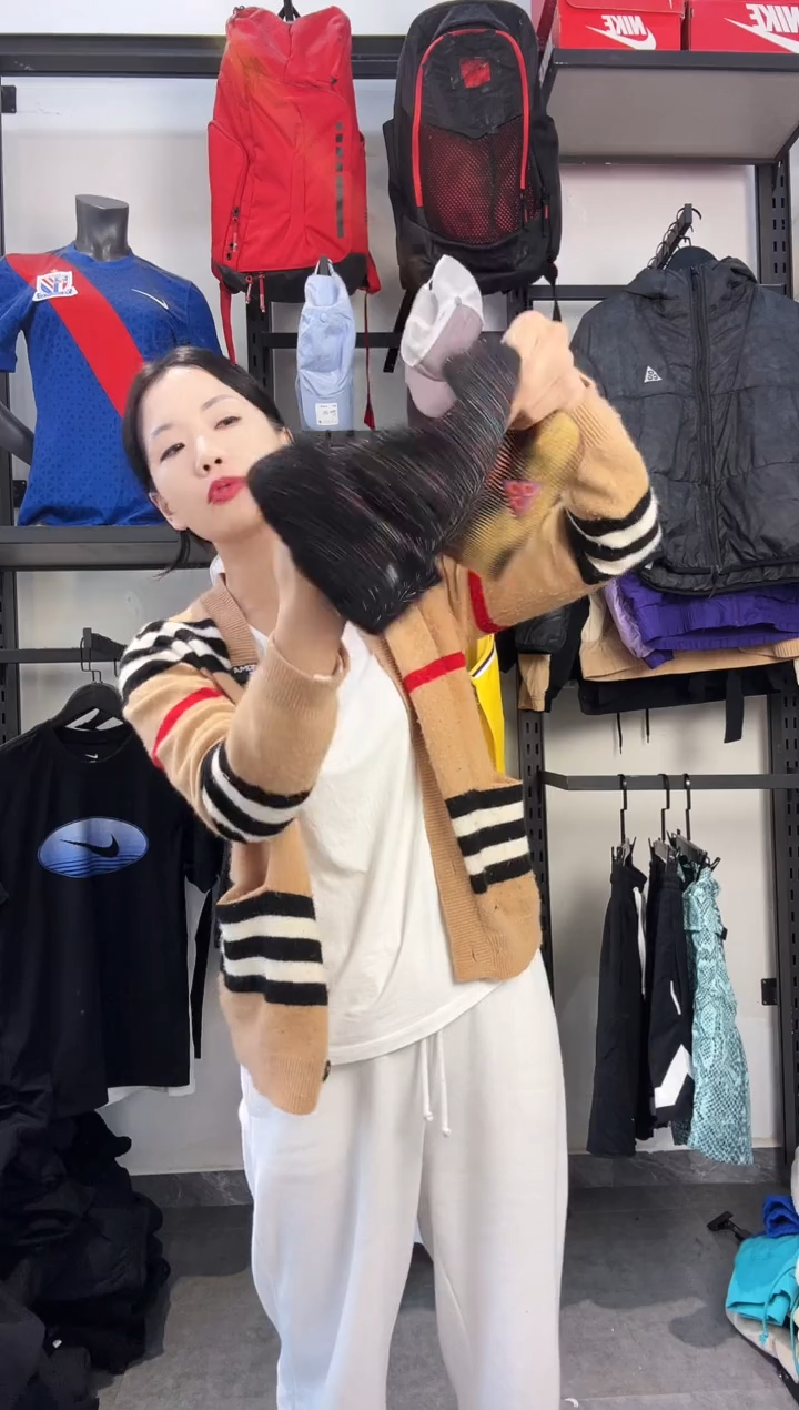 39编码 瑕疵款直播间过款为准 尺码    身高