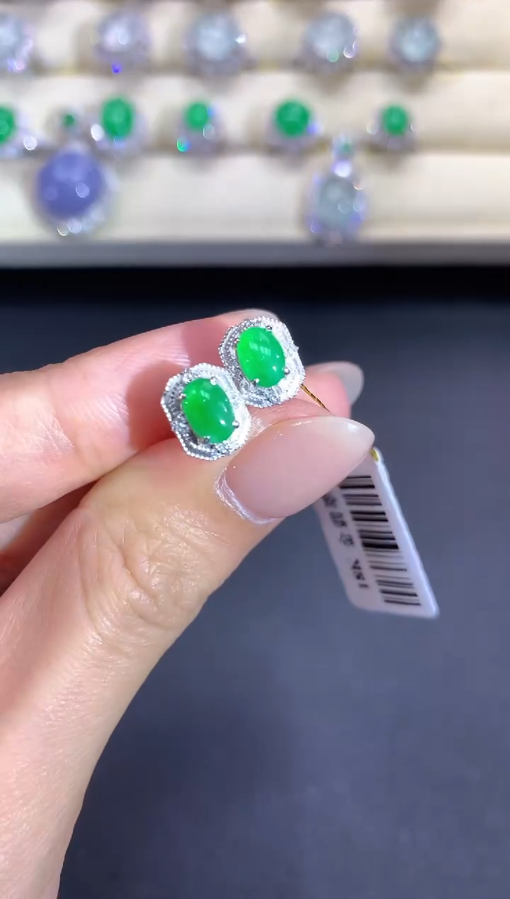 【闪购商品】翡翠耳饰18K金镶嵌a71