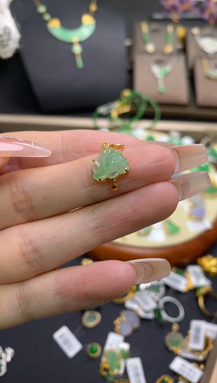 【闪购商品】翡翠颈饰18K金镶嵌净货13312