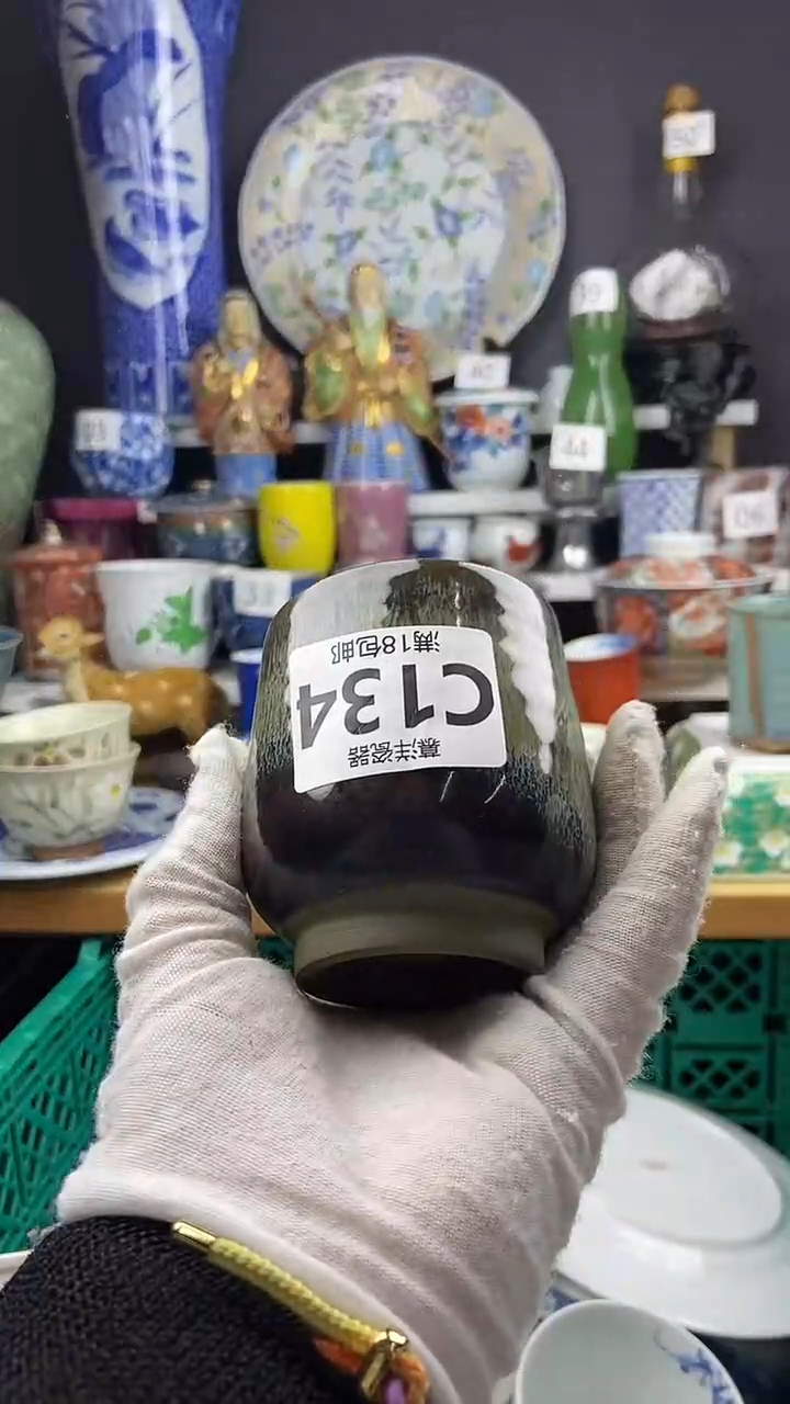 【闪购商品】女神节快乐，点关注亮灯牌，感谢支持