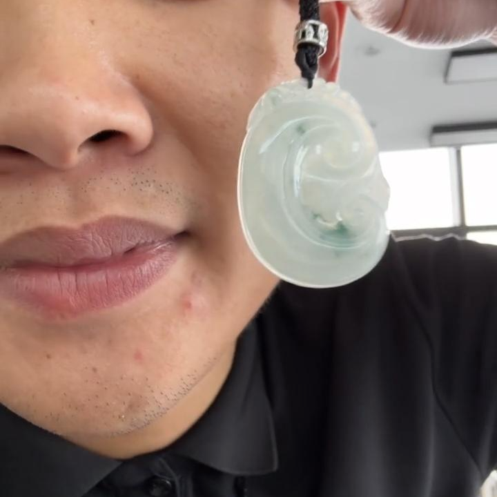 【杰缘珠宝】A货翡翠冰胶飘绿花大如意 多样性一件