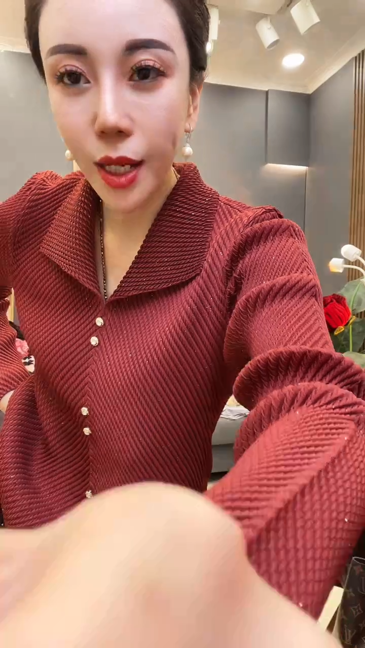 聚酯纤维（涤纶）红色 翻领衫
