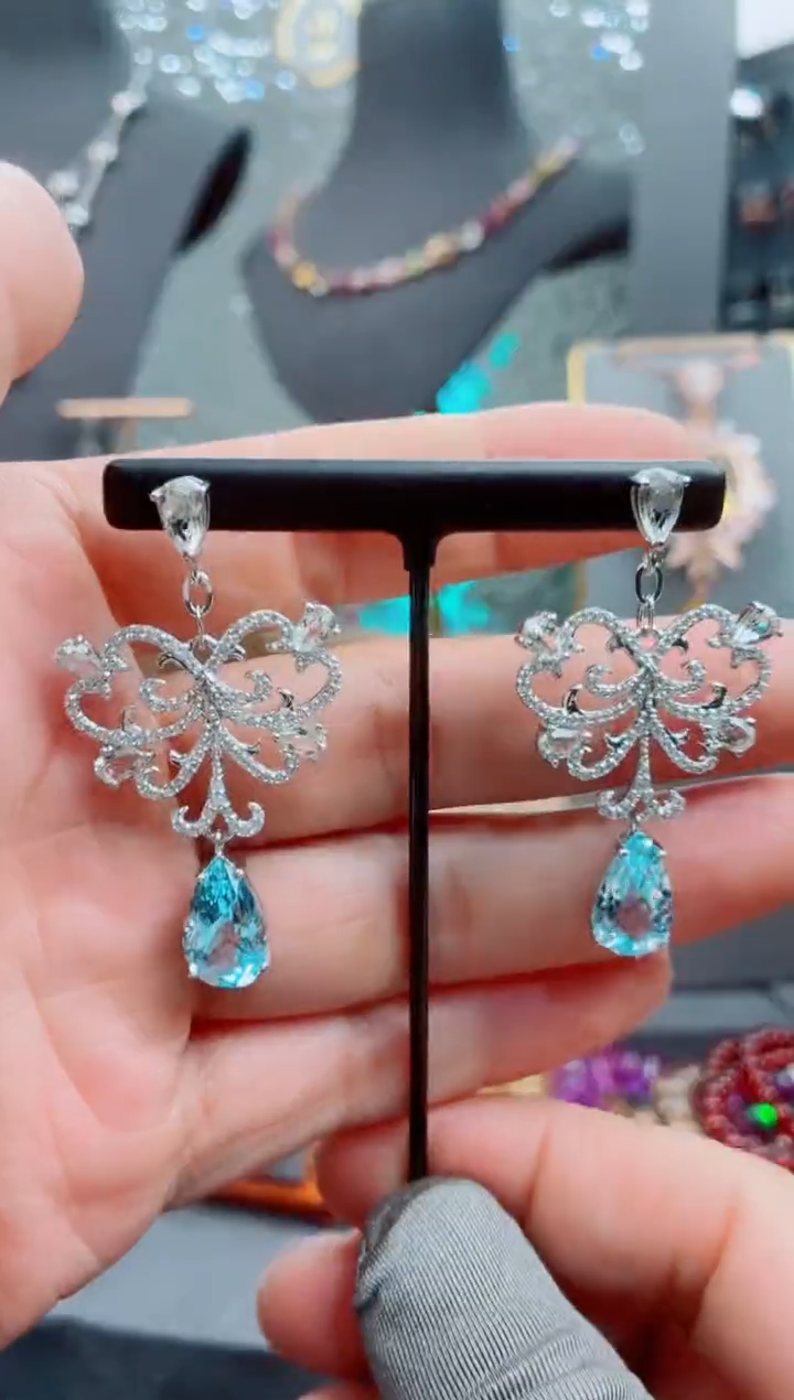 银S925镶嵌托帕石耳钉托帕石耳钉