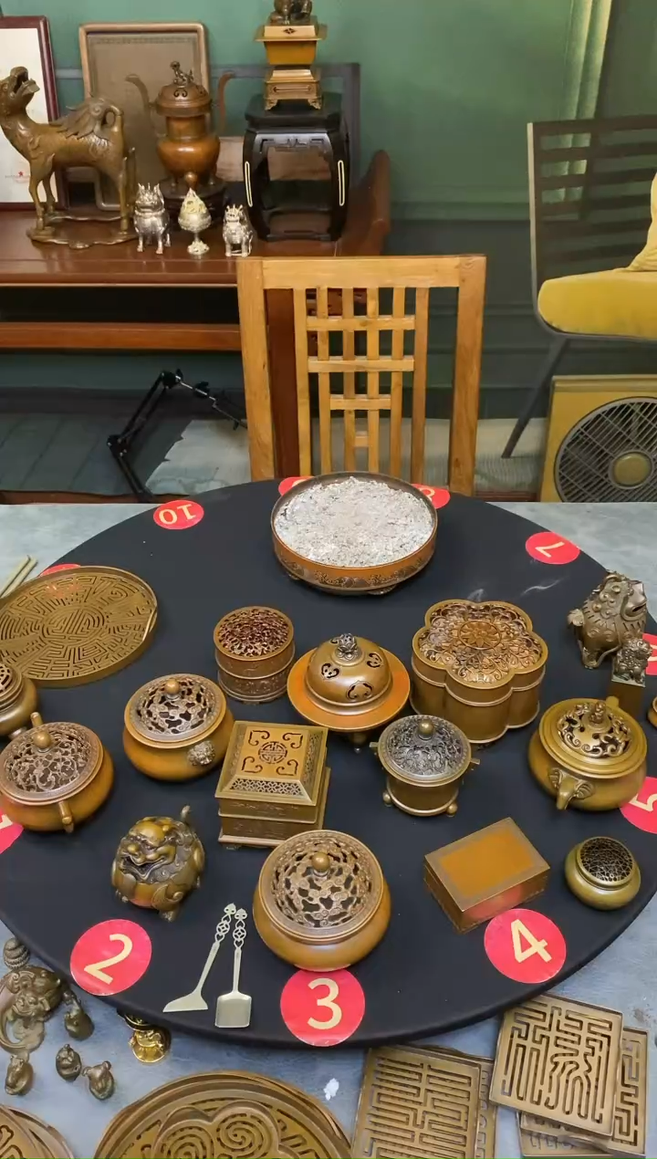 铜花***贵苏工庆松堂