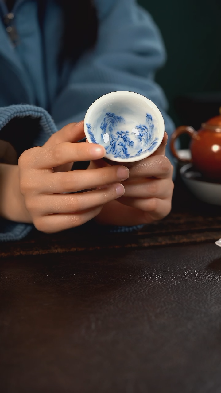 【闪购商品】杯聚澜堂红金花山水小压手杯