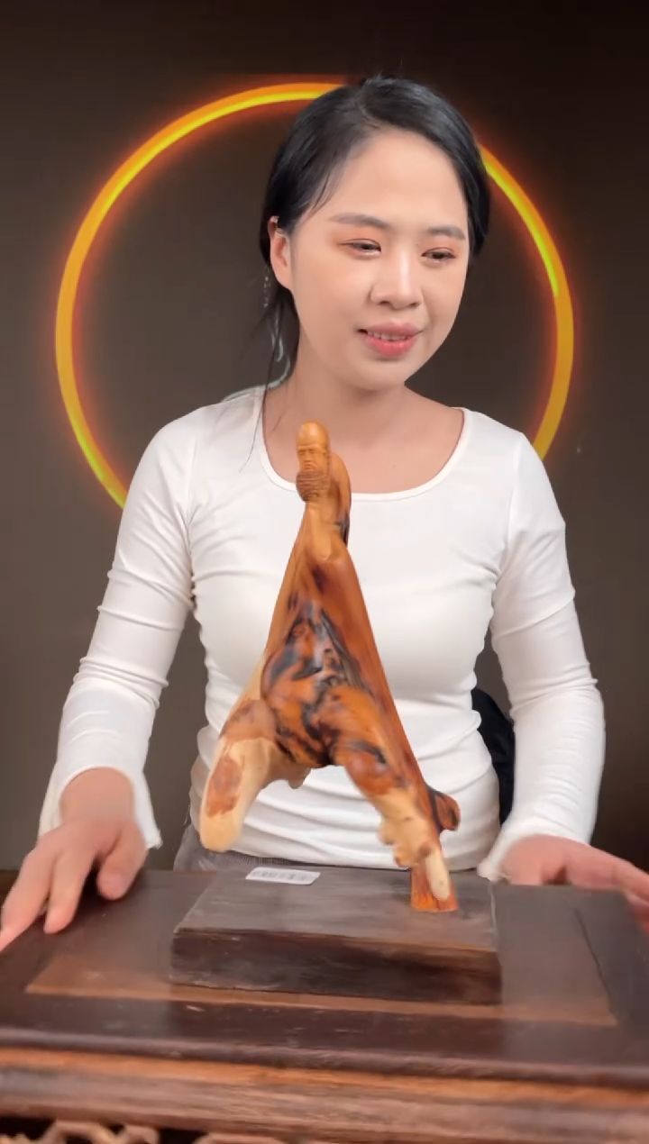 【闪购商品】柏木（崖柏）手工摆件,先抢先得!