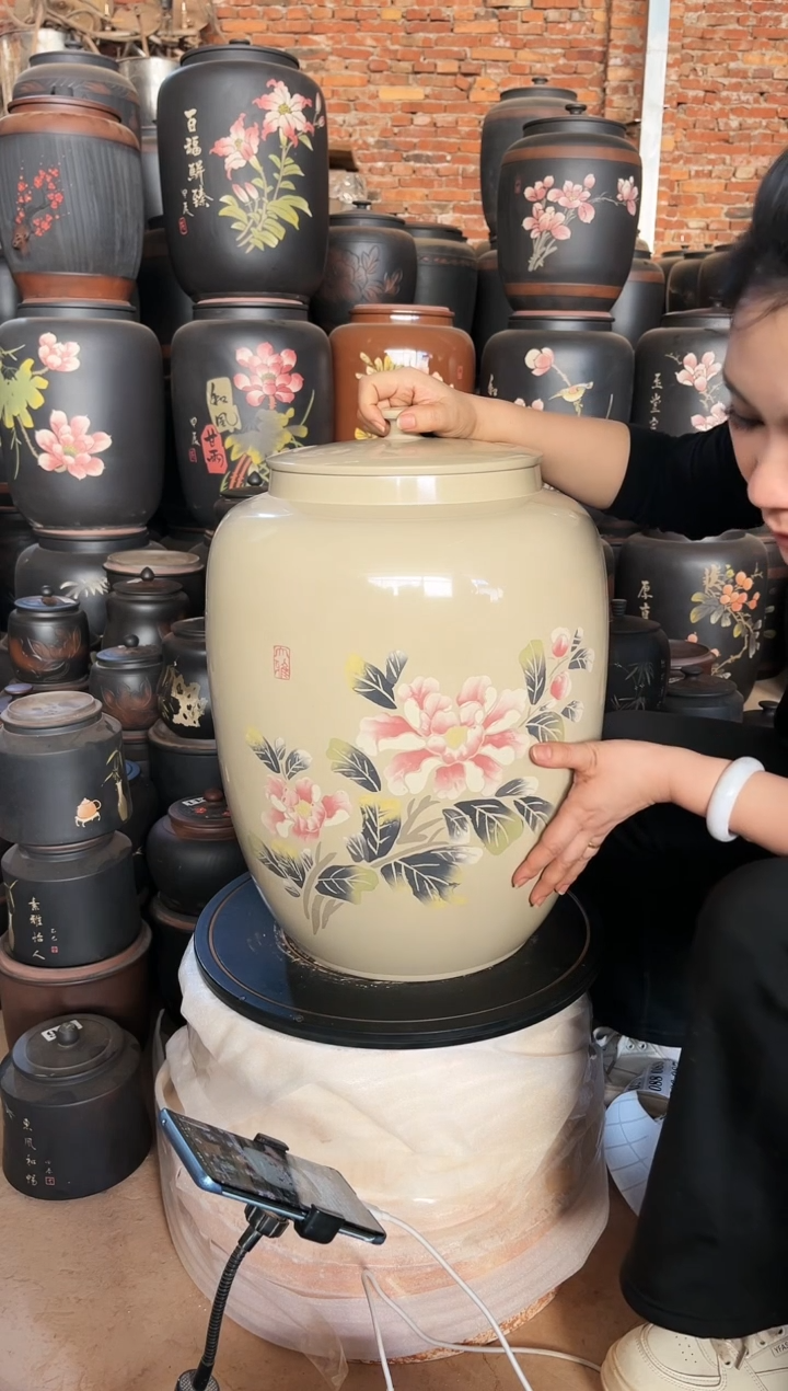 【闪购商品】壶完品茶缸 白泥高49cm    086
