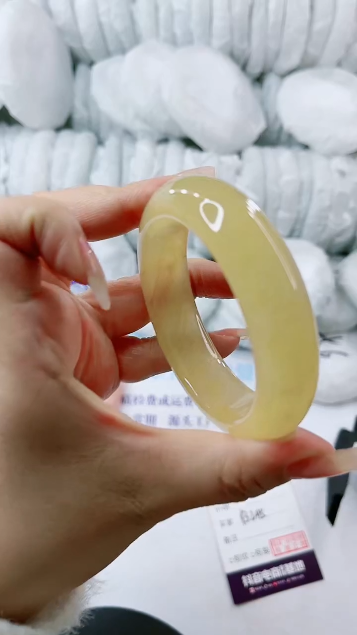 【闪购商品】石英质玉手镯未镶嵌多样性发货c206