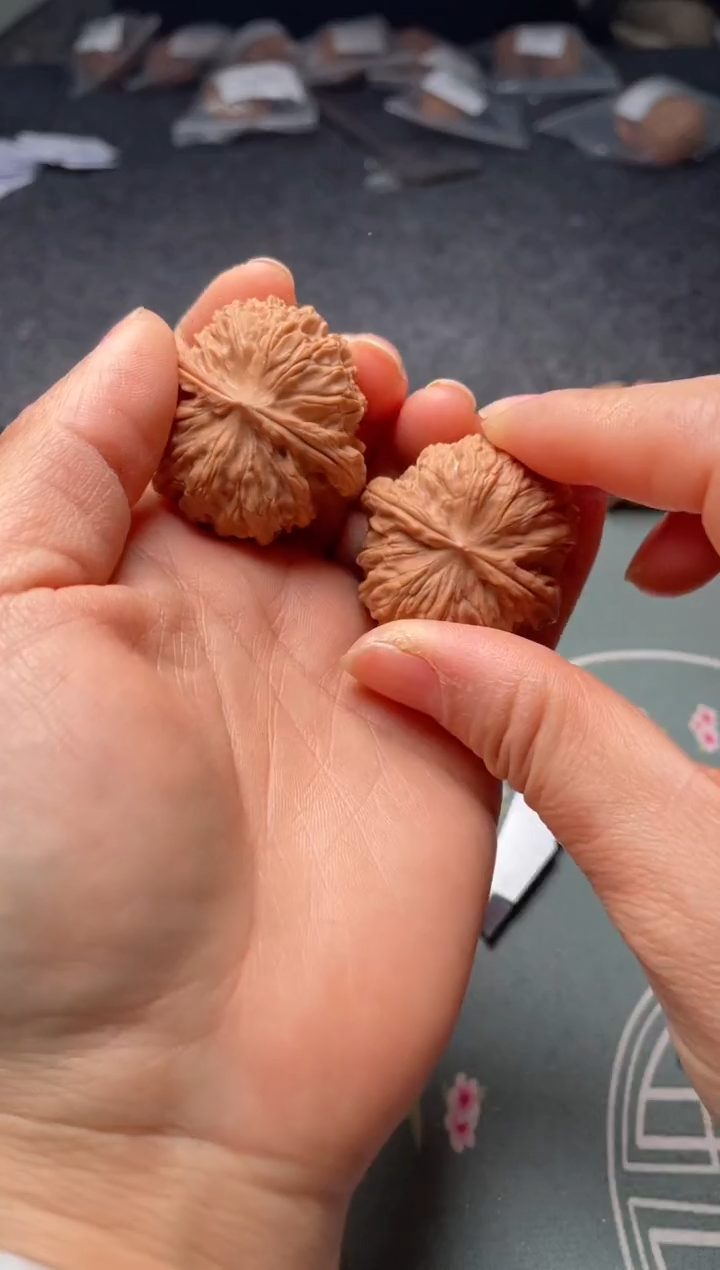 把件文玩核桃w295   红豆 37尺