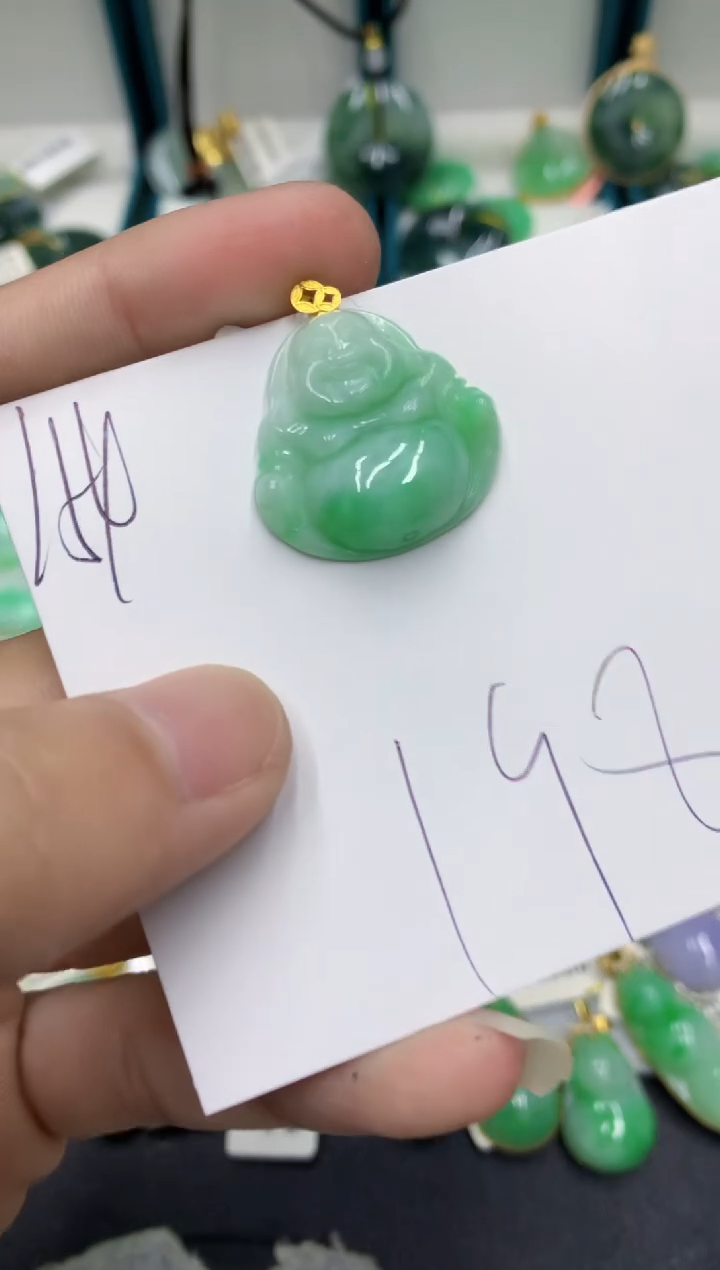 【闪购商品】翡翠颈饰18K金镶嵌翡翠