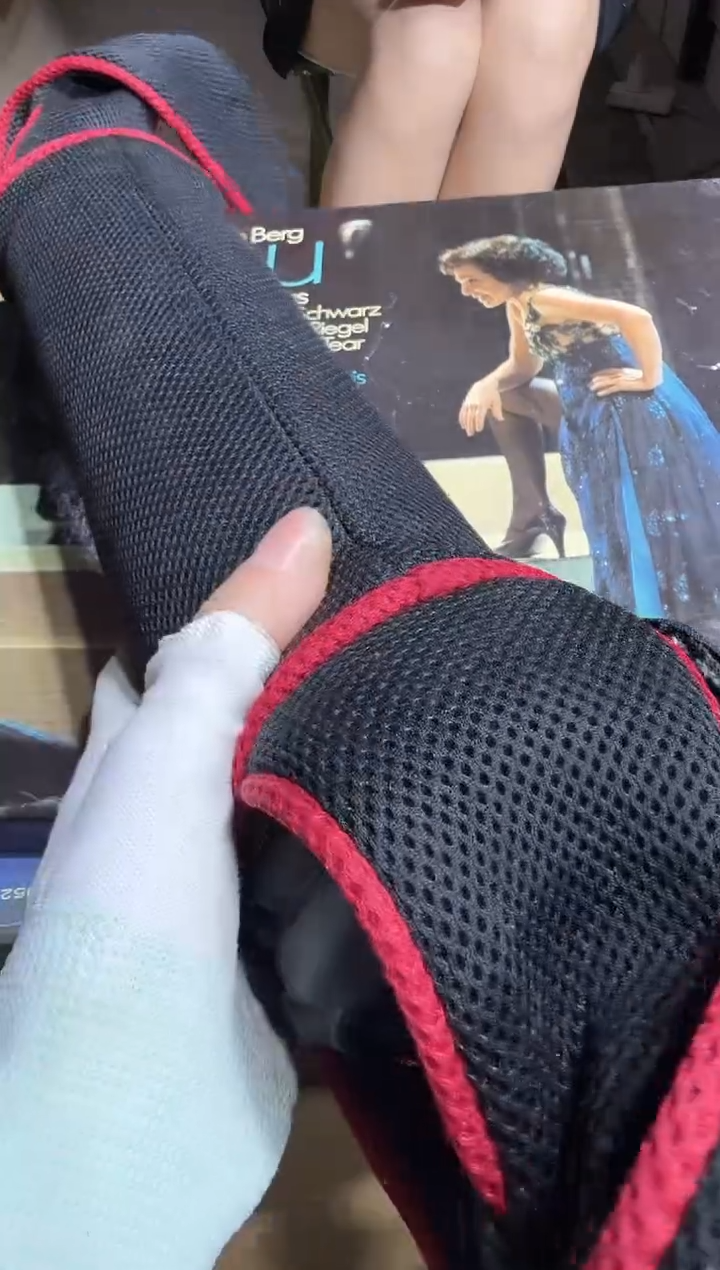 瓷片宇*  963中古商品，瑕疵品，不保好坏。