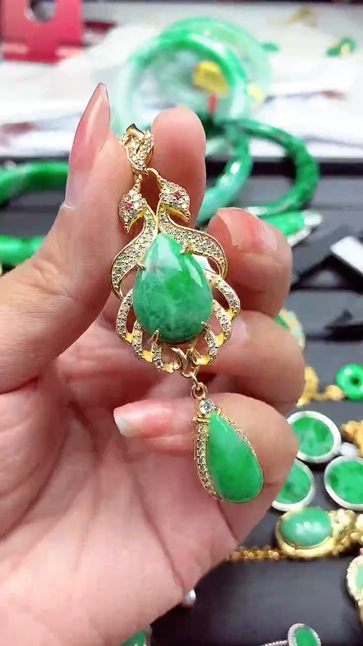 【闪购商品】翡翠颈饰银S925镶嵌颈饰