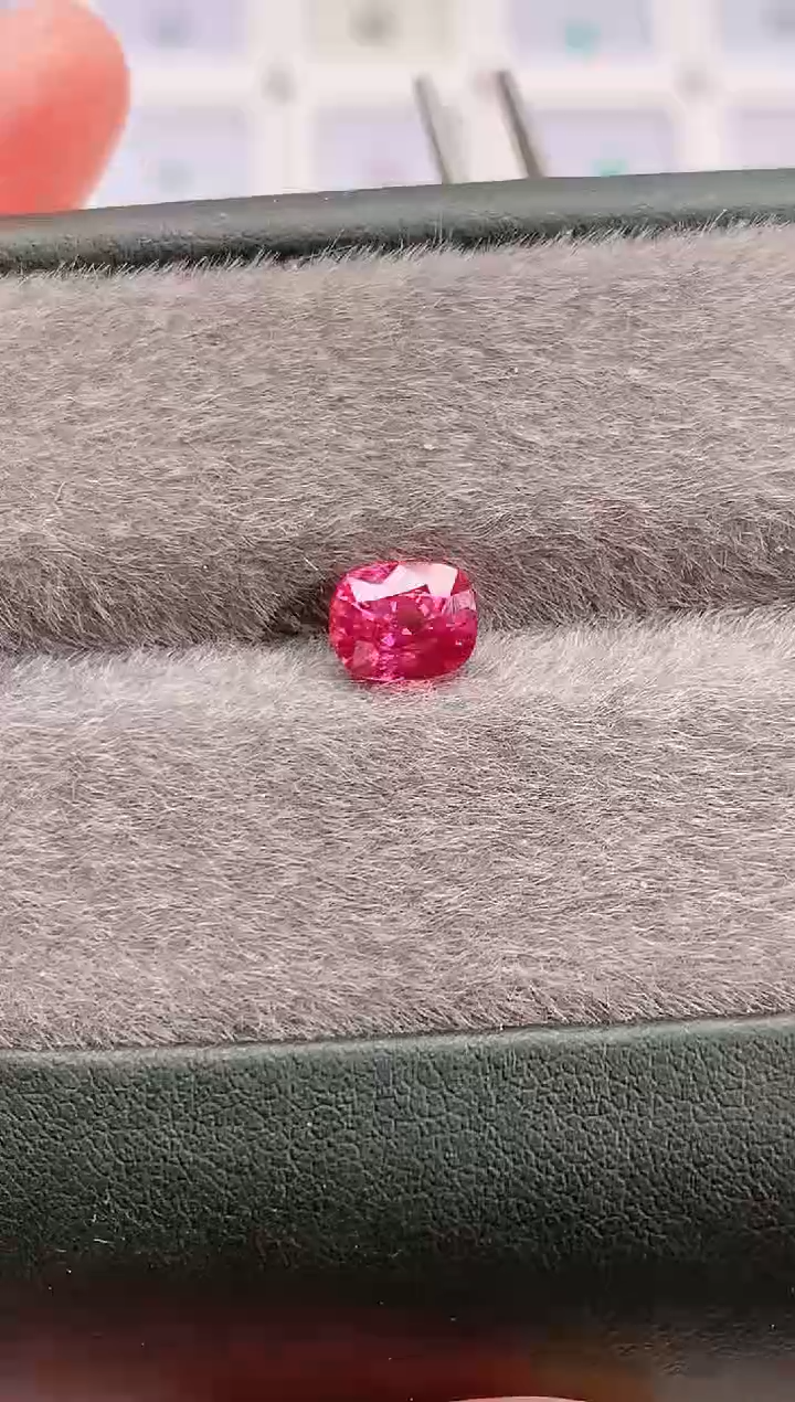 裸石尖晶石1.66-11900吉尔德缅甸绝地尖晶石