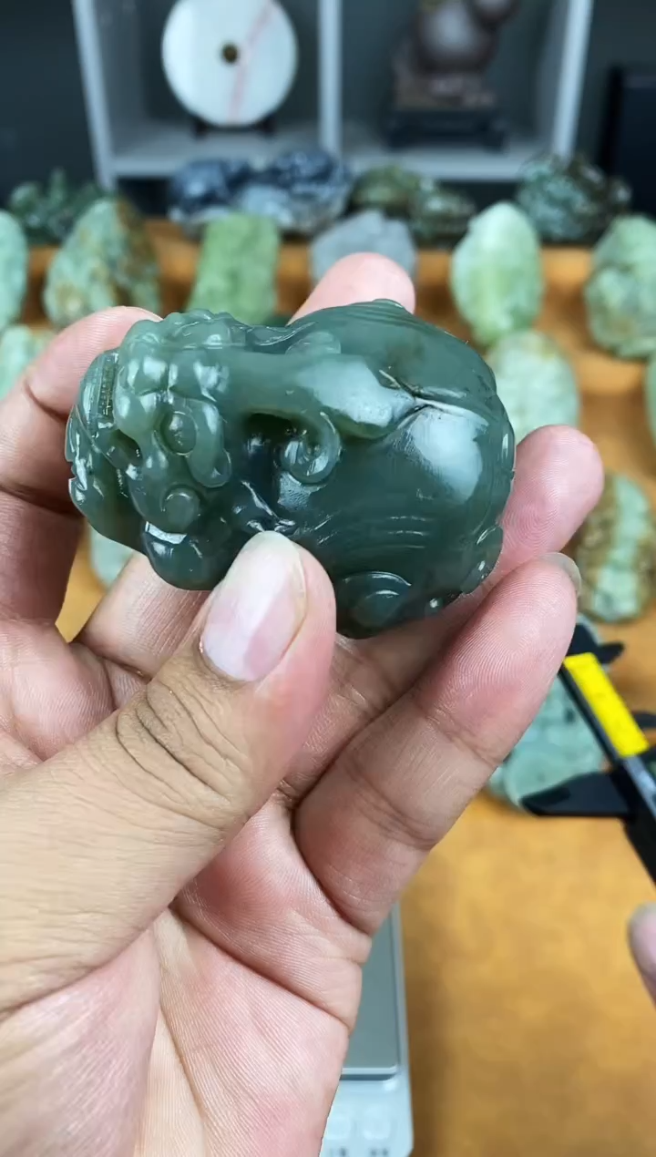 未镶嵌和田玉把件1