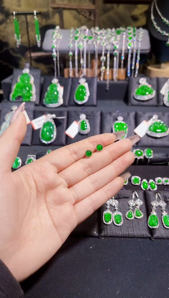 【闪购商品】翡翠耳钉银S925镶嵌蛋面耳钉