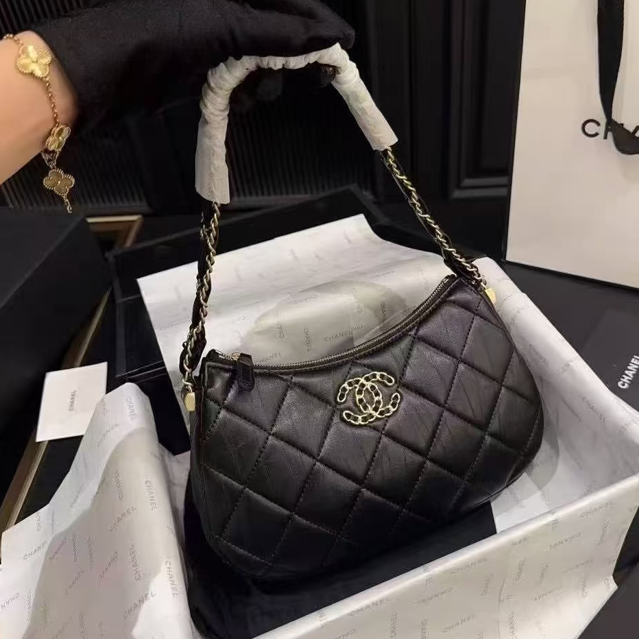 99新 Chanel/香奈儿 青奢荟//23k hobo大号腋下包/87813