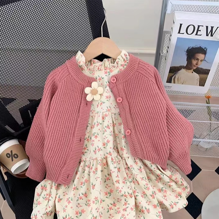 孤品童装默认微瑕，非主图款。下单之前听主播介绍，逃单退单拉黑