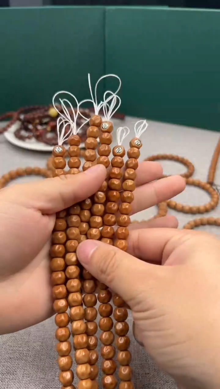 手串猴头核桃小尺寸麦糖银标款   微瑕