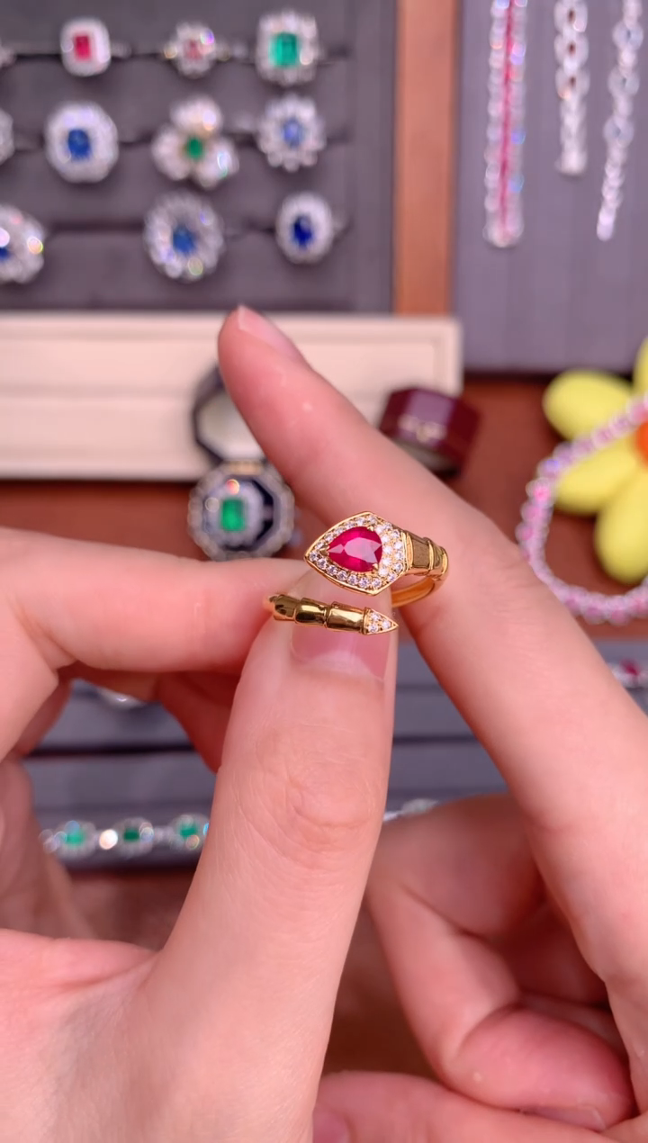 【闪购商品】红宝石戒指18K金镶嵌0.5CT