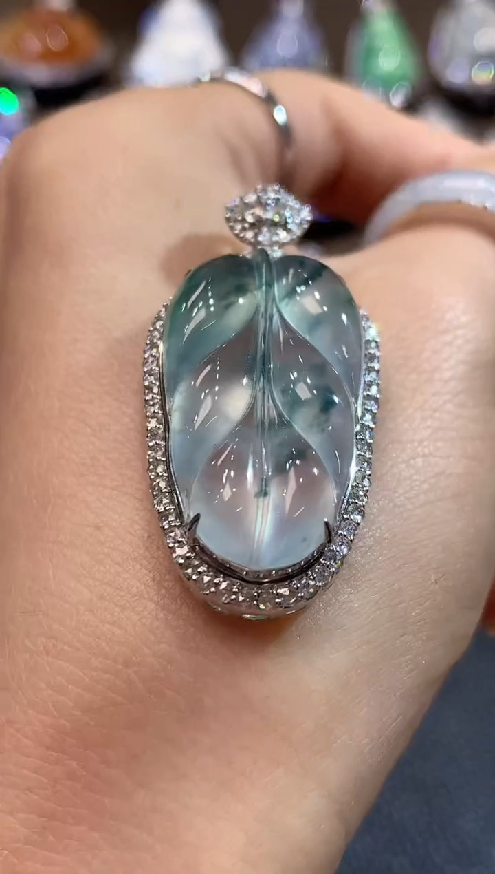 吊坠(不含链)18K金镶嵌翡翠C51