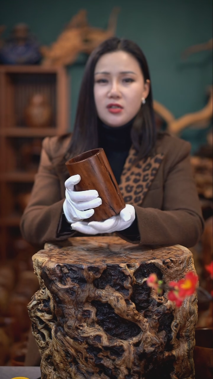 【闪购商品】枣木雷击枣木笔筒