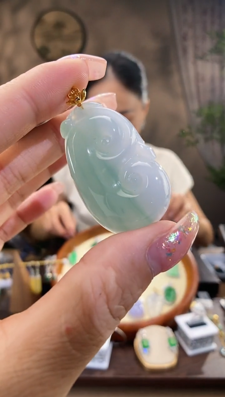 翡翠18K金镶嵌吊坠(不含链)如意