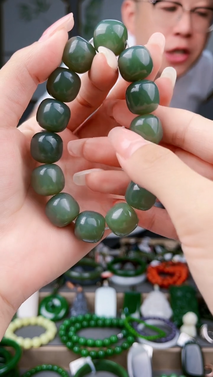 和田玉未镶嵌颈饰多样性发货拍一单发一个1.6