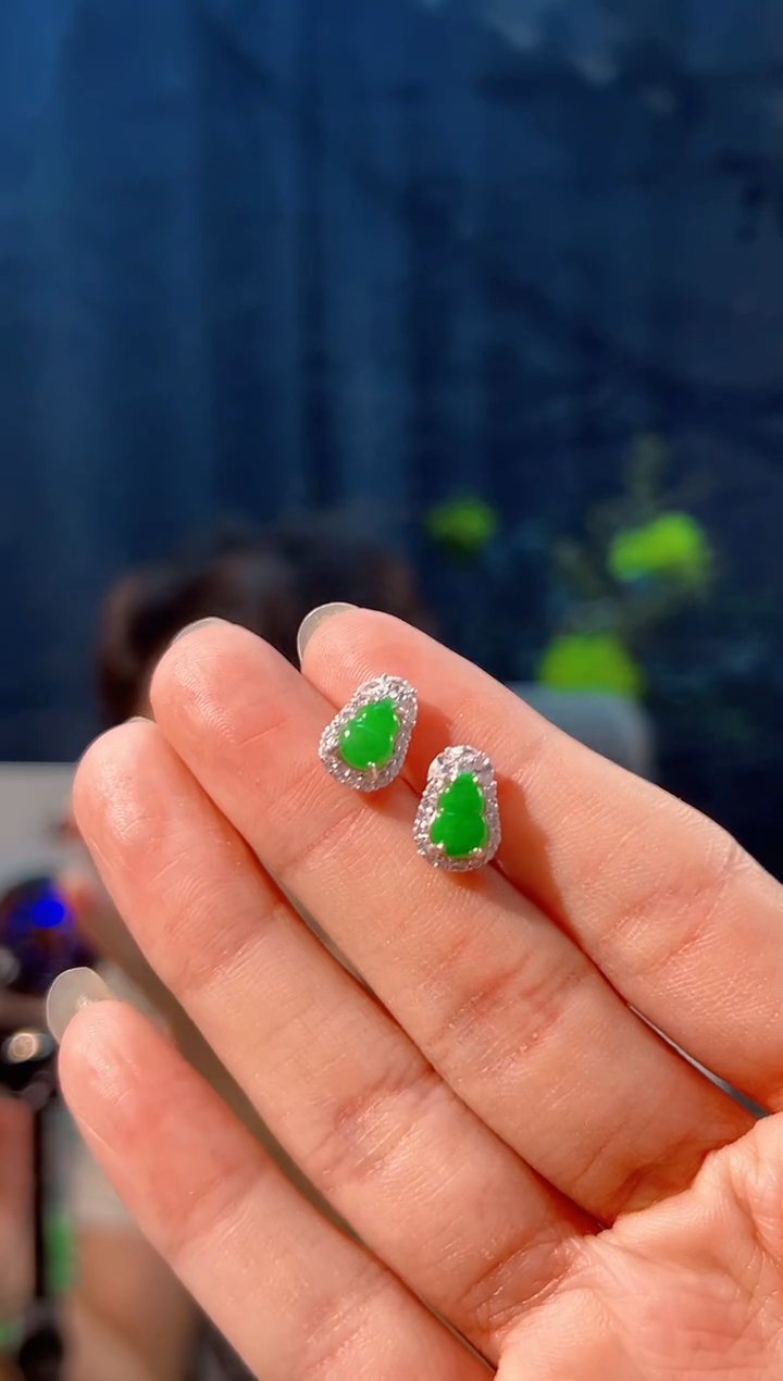 颈饰18K金镶嵌翡翠 缅料A货/支持复检/一件