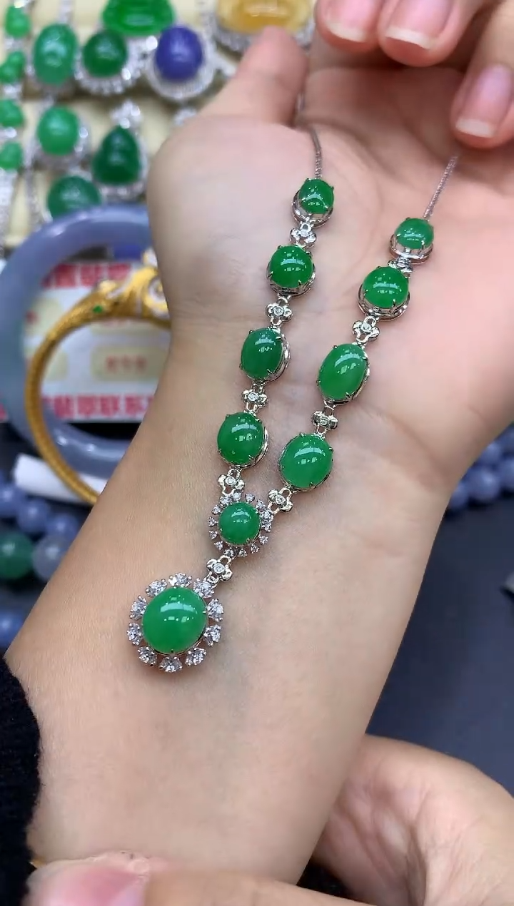 颈饰18K金镶嵌翡翠469-中国好珍宝