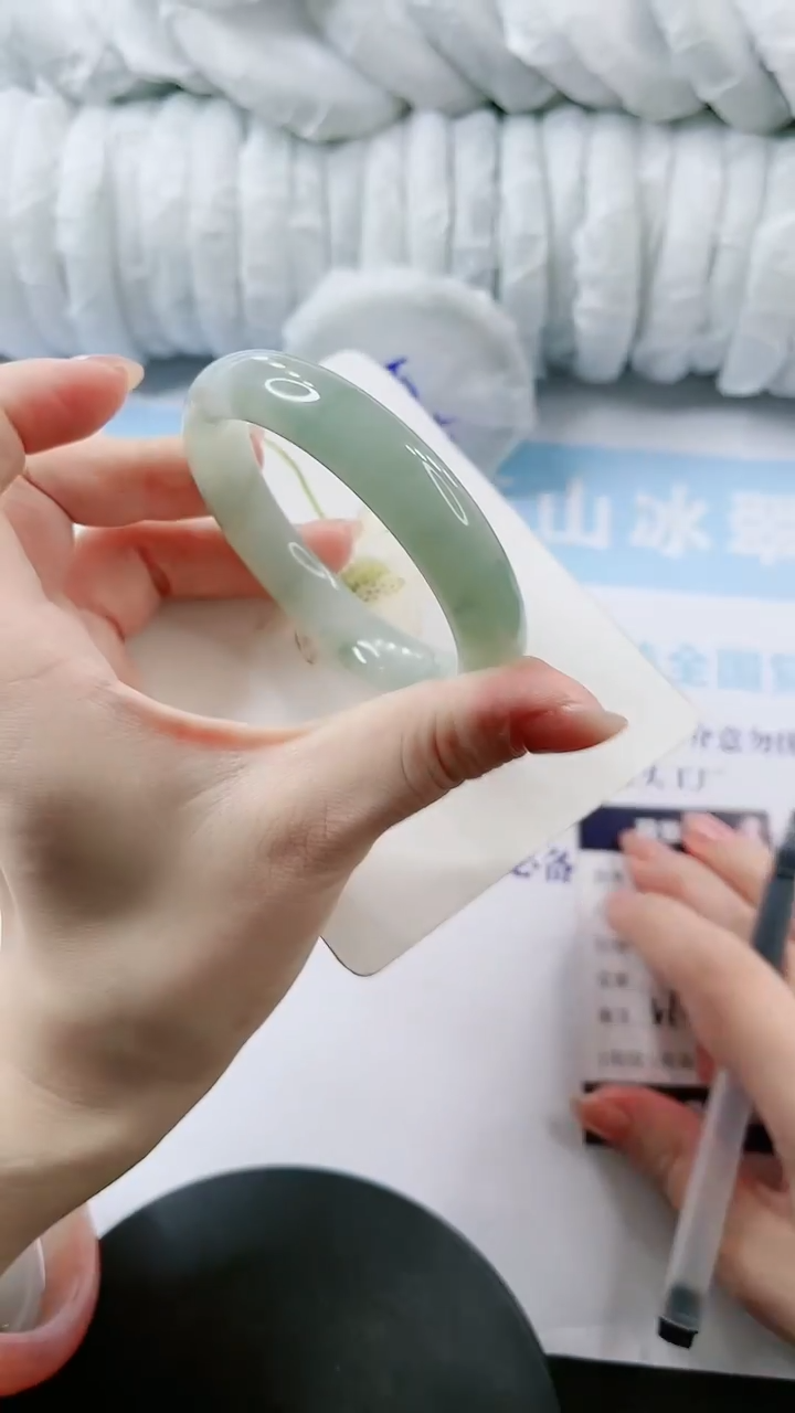 【闪购商品】石英质玉手镯未镶嵌多样性发货V148