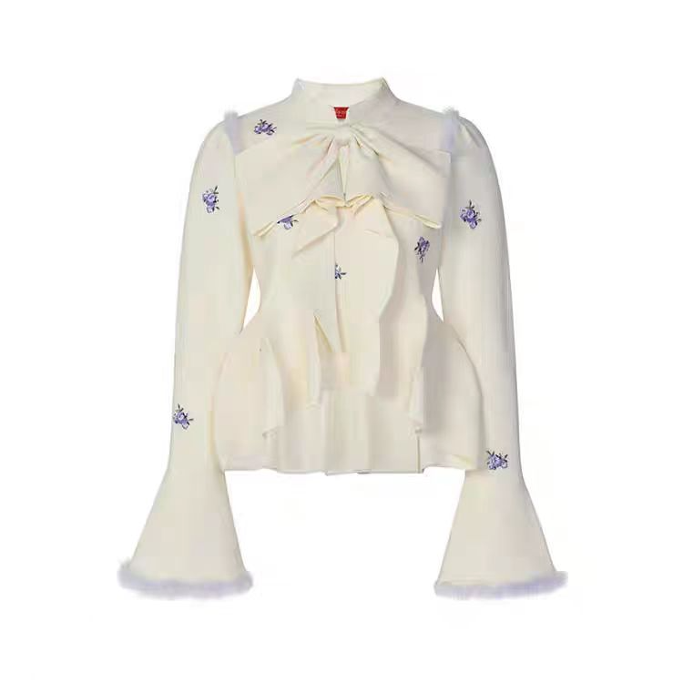 LeFame/拉飞姆2024年春季复古米色小花刺绣针织上衣LF24C41ZB295