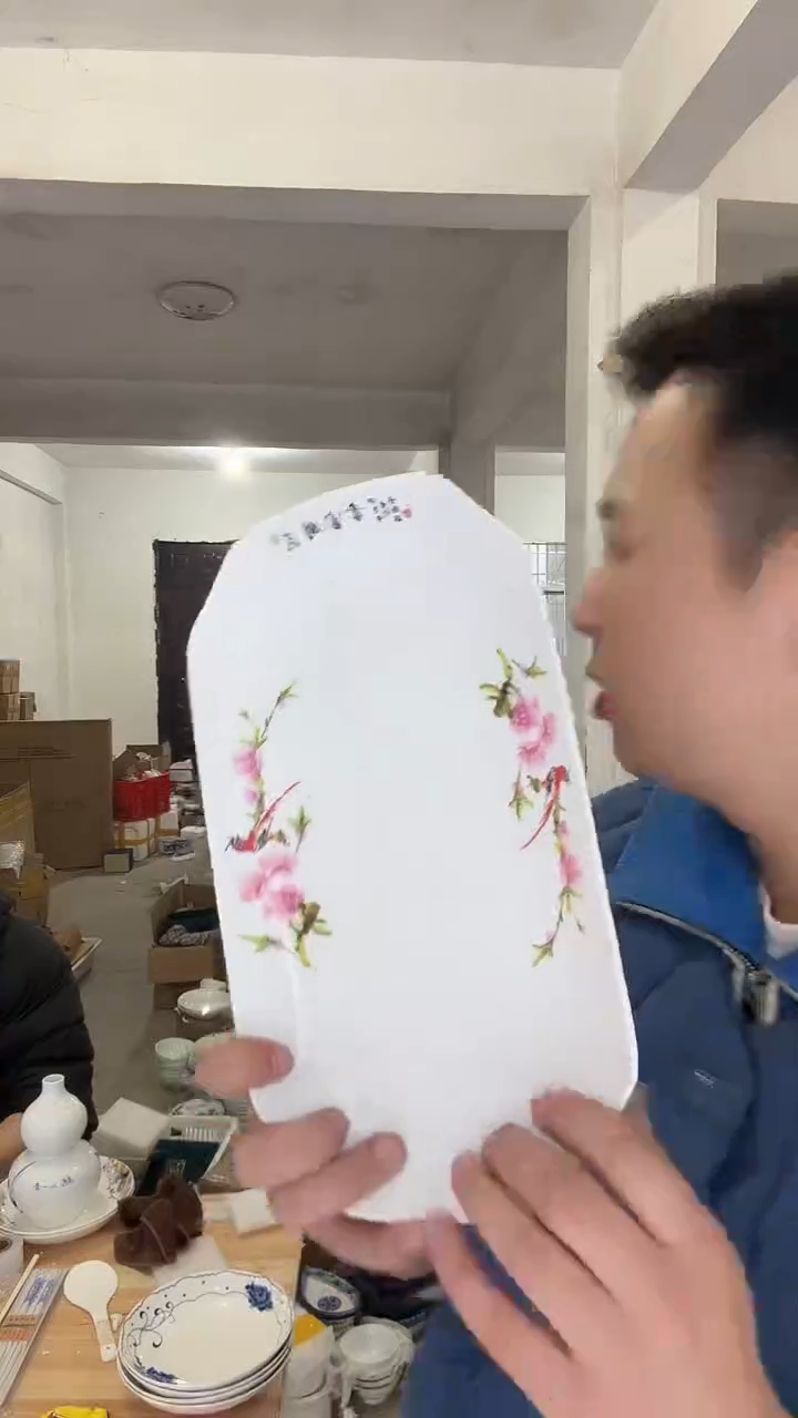 瓷片白*水点桃花鱼盘