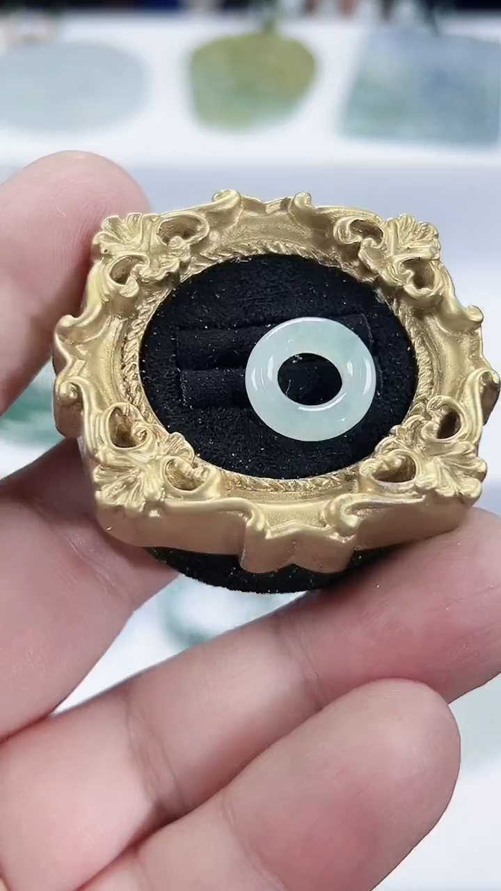 颈饰未镶嵌翡翠天然缅甸A货翡翠   小跑环
