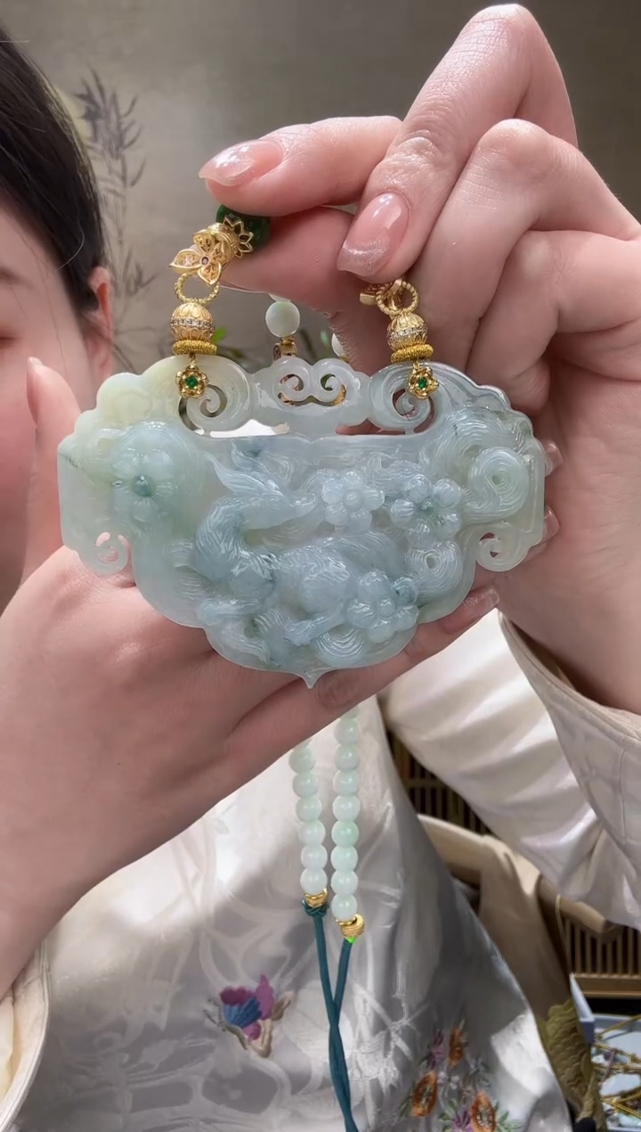 【闪购商品】翡翠颈饰未镶嵌吊坠