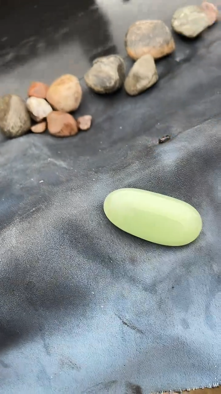 颈饰未镶嵌和田玉（糖玉）0031