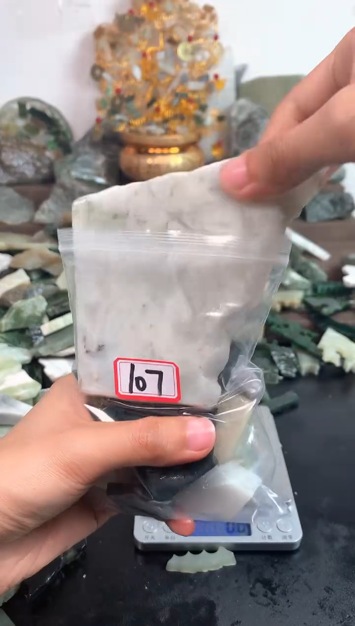 未镶嵌和田玉摆件107