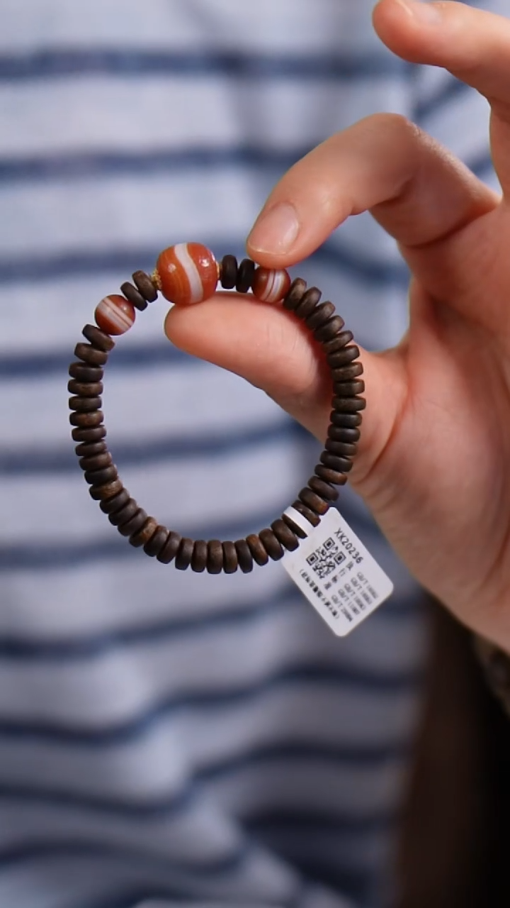 未镶嵌沉香手串XK20236沉水虫